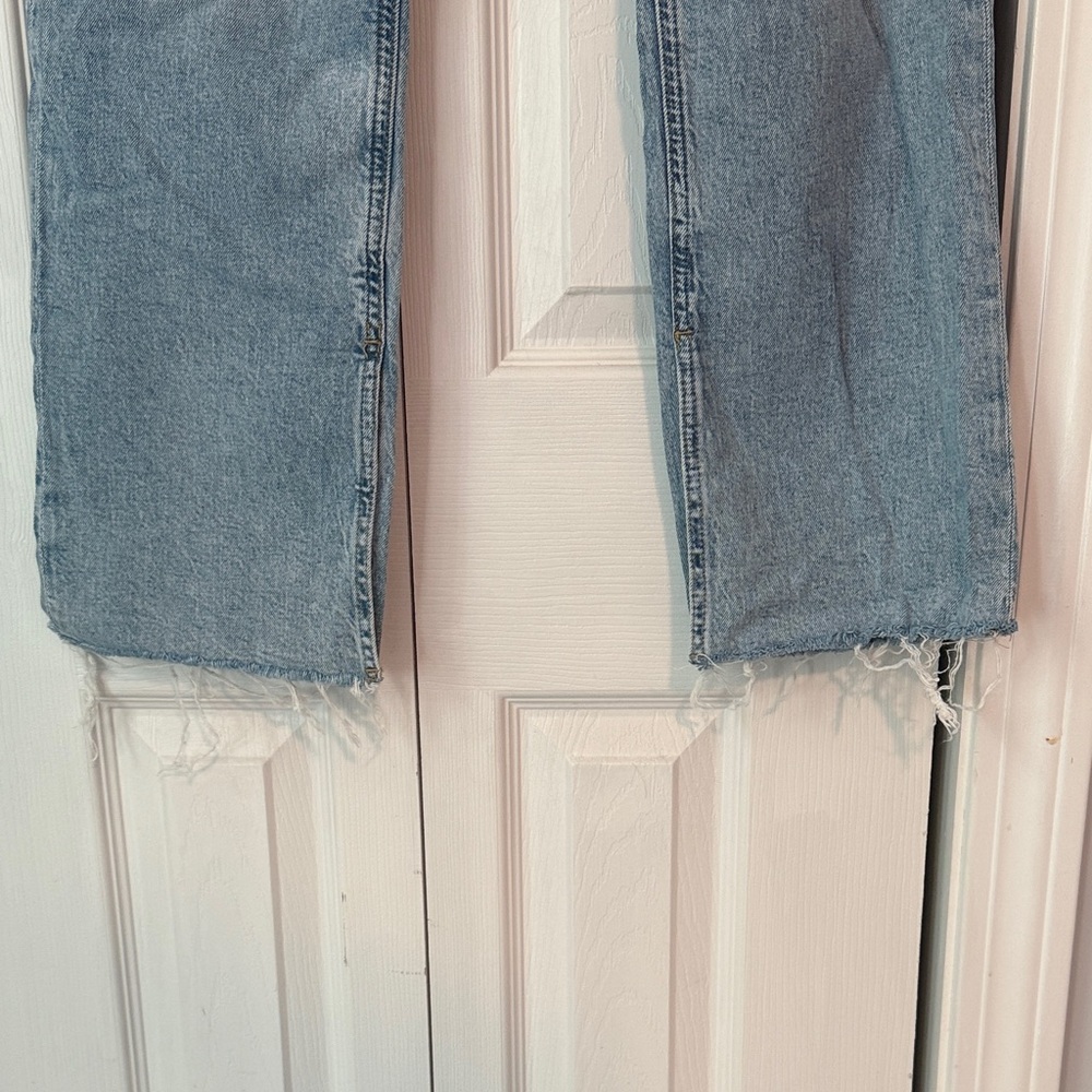 Blue Jeans - Picture 4 of 5